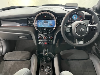 Used MINI Hatch 2023 for sale - 78995373: Photo