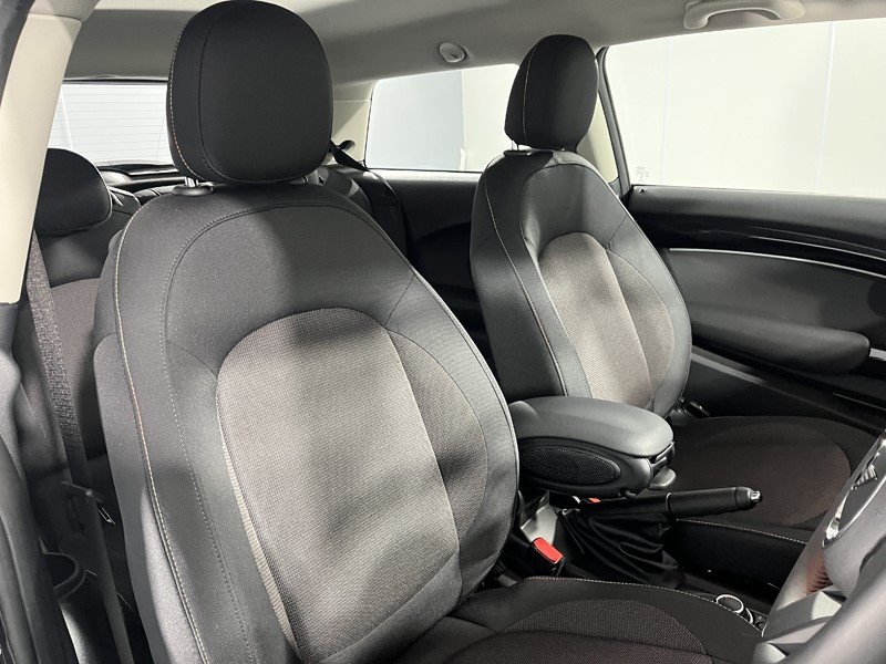 Used MINI Hatch 2022 for sale - 77036182: Photo 11