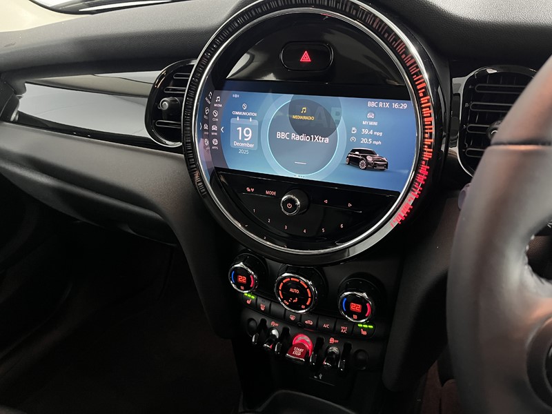 Used MINI Hatch 2022 for sale - 77036182: Photo 8