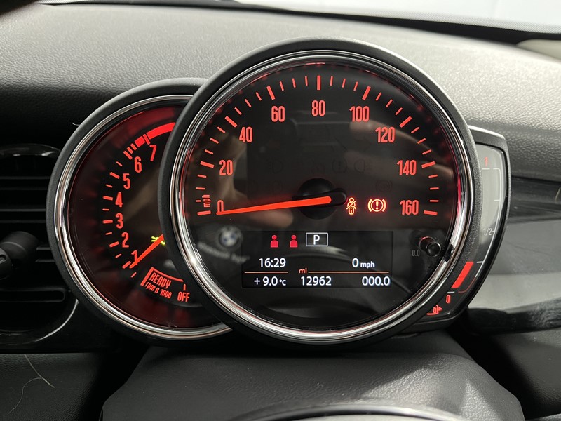 Used MINI Hatch 2022 for sale - 77036182: Photo 9