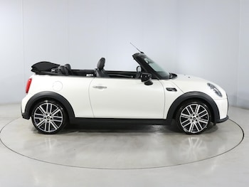 Used MINI Convertible 2023 for sale - 78577730: Photo