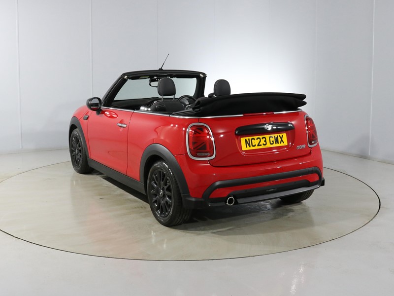 Used MINI Convertible 2023 for sale - 76981697: Photo 2
