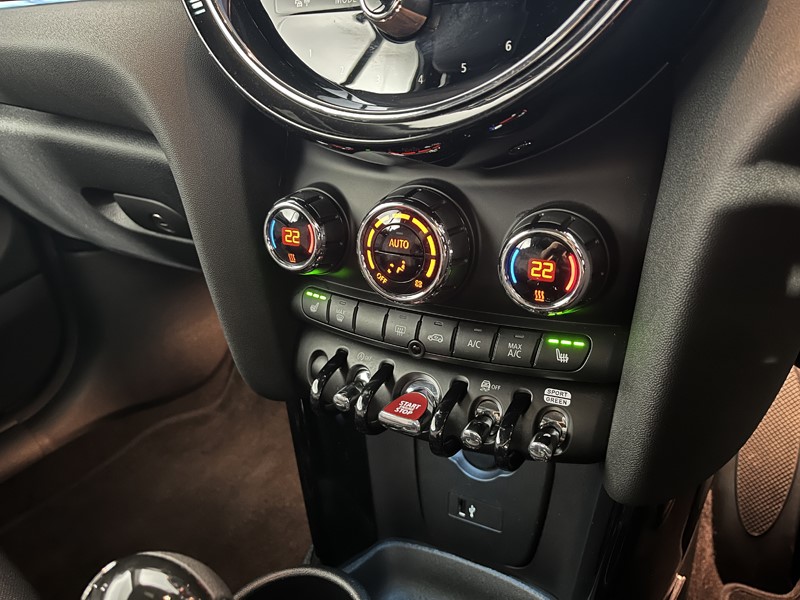 Used MINI Convertible 2023 for sale - 76981697: Photo 29