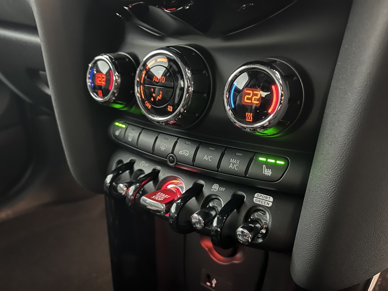 Used MINI Hatch 2022 for sale - 77903497: Photo 30