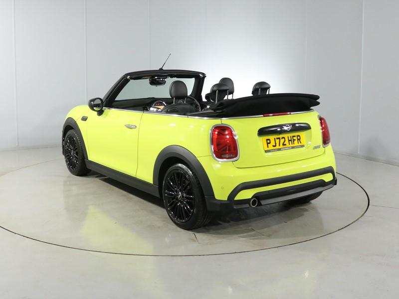 Used MINI Convertible 2022 for sale - 76981280: Photo 2