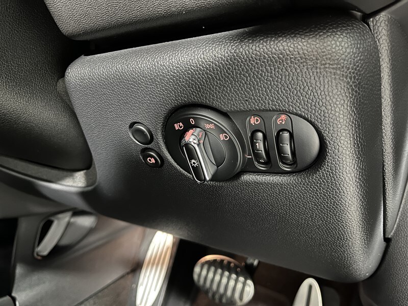 Used MINI Convertible 2023 for sale - 77567399: Photo 20