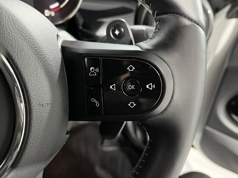 Used MINI Convertible 2023 for sale - 77567399: Photo 23