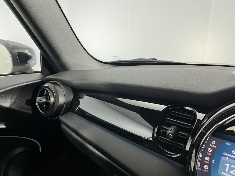 Used MINI Convertible 2023 for sale - 77567399: Photo 25