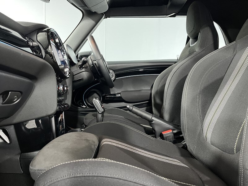 Used MINI Convertible 2023 for sale - 77567399: Photo 34