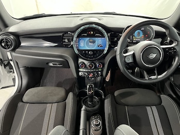 Used MINI Convertible 2023 for sale - 77567399: Photo