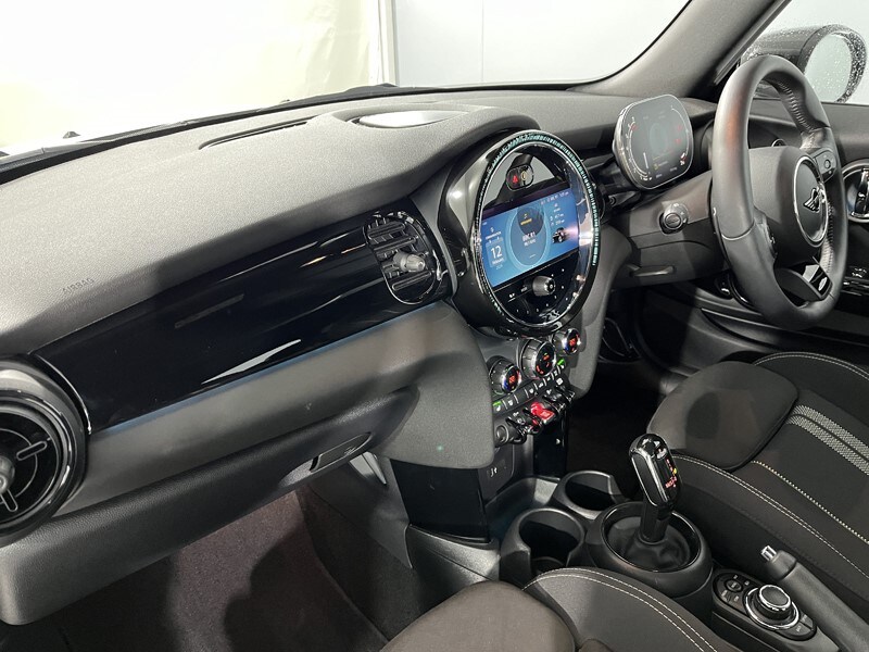 Used MINI Convertible 2023 for sale - 77567399: Photo 7