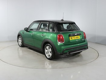 Used MINI Hatch 2024 for sale - 77961840: Photo