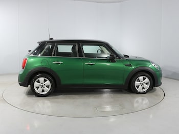 Used MINI Hatch 2024 for sale - 77961840: Photo