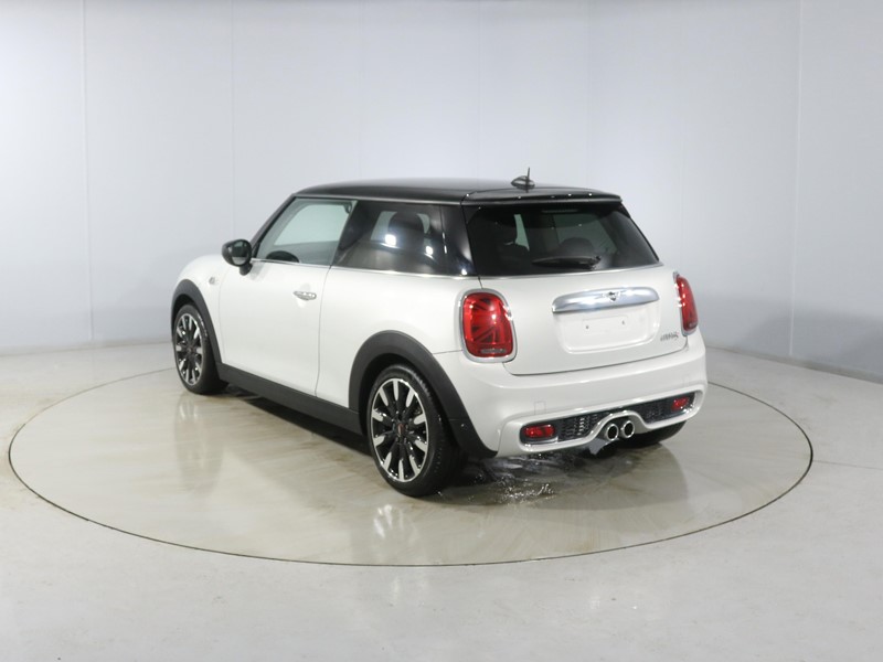 Used MINI Hatch 2019 for sale - 77578268: Photo 2