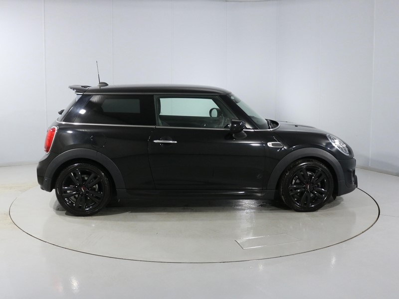 Used MINI Hatch 2019 for sale - 76980851: Photo 3