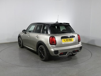 Used MINI Hatch 2019 for sale - 79240074: Photo