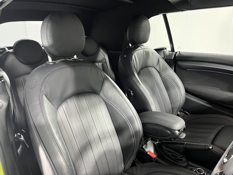 Used MINI Convertible 2022 for sale - 77528255: Photo 11