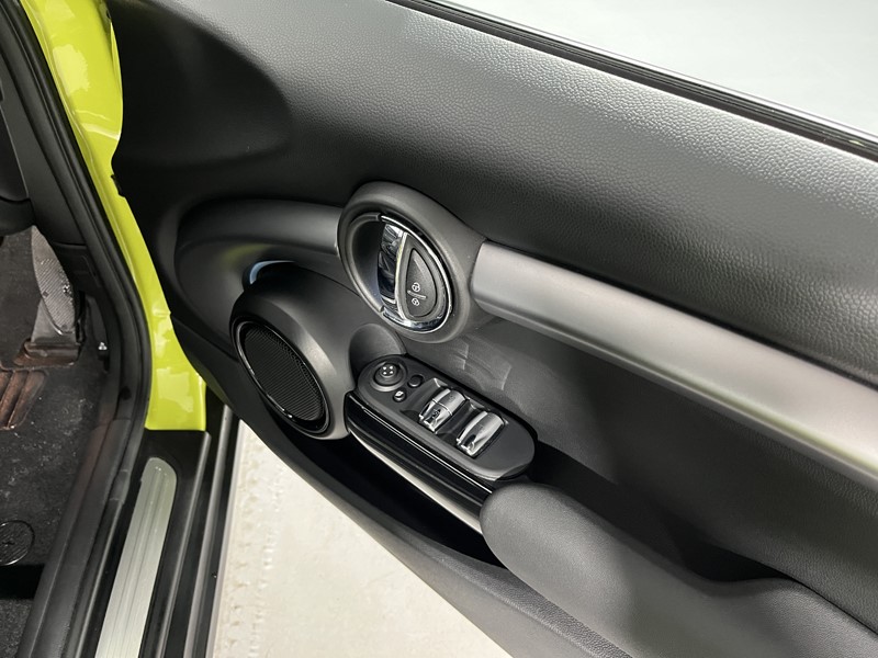 Used MINI Convertible 2022 for sale - 77528255: Photo 18