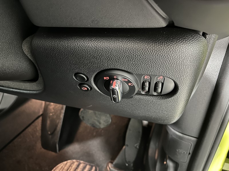 Used MINI Convertible 2022 for sale - 77528255: Photo 19