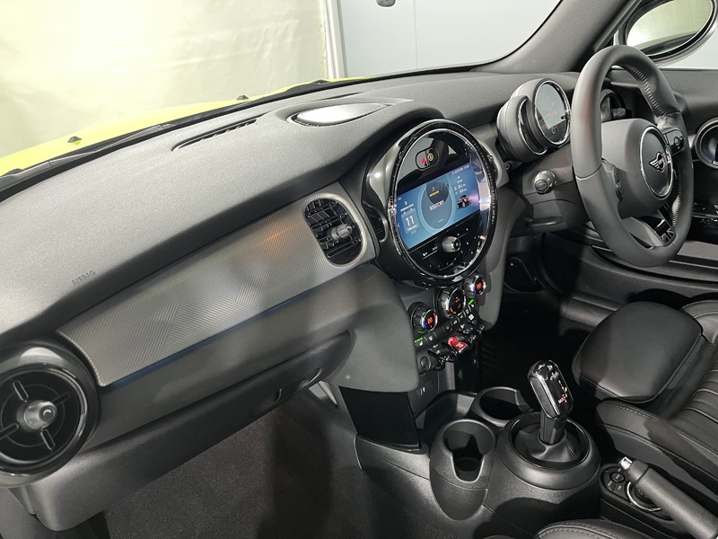 Used MINI Convertible 2022 for sale - 77528255: Photo 7