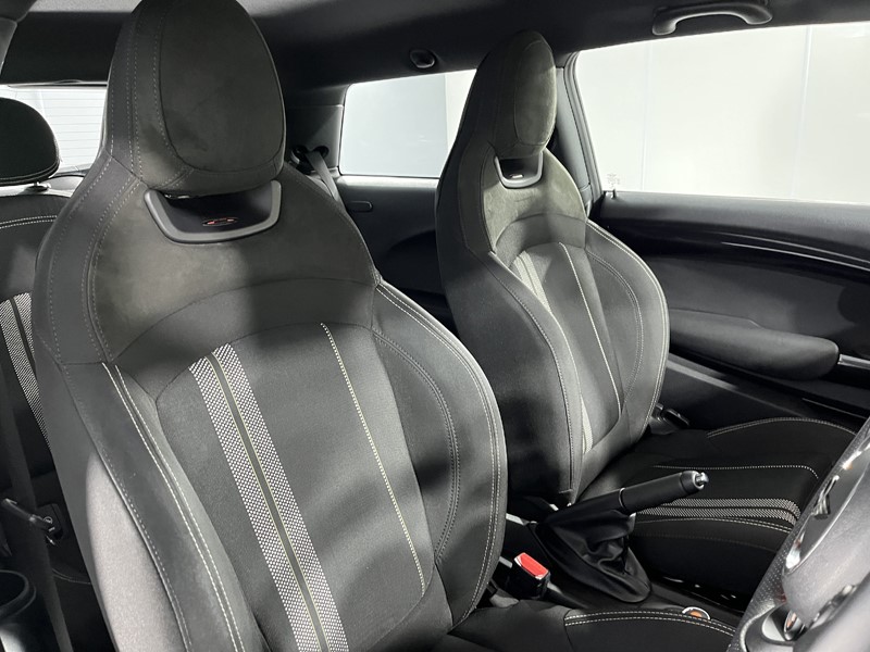 Used MINI Hatch 2018 for sale - 76982263: Photo 11