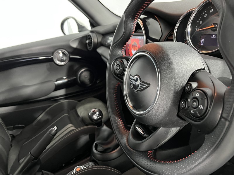 Used MINI Hatch 2018 for sale - 76982263: Photo 22