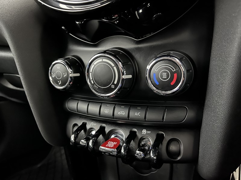 Used MINI Hatch 2018 for sale - 76982263: Photo 30