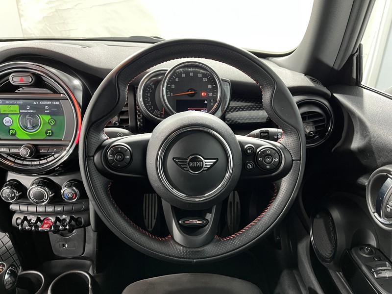 Used MINI Hatch 2018 for sale - 76982263: Photo 5