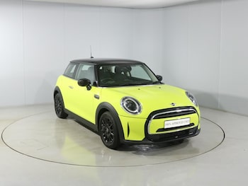 Used MINI Hatch 2022 for sale - 76981393: Photo