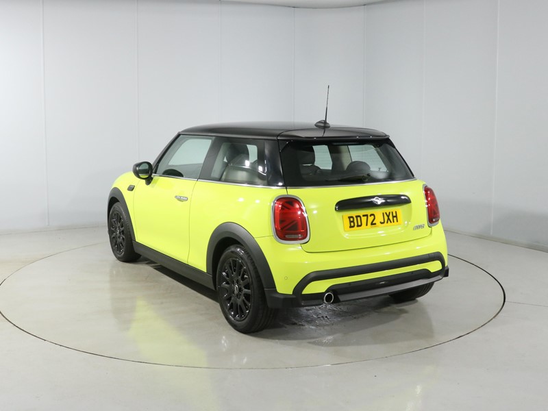 Used MINI Hatch 2022 for sale - 76981393: Photo 2