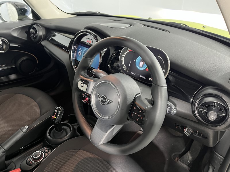 Used MINI Hatch 2022 for sale - 76981393: Photo 6