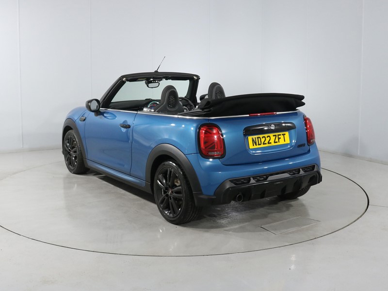 Used MINI Convertible 2022 for sale - 78077679: Photo 2