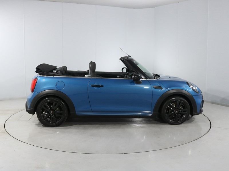 Used MINI Convertible 2022 for sale - 78077679: Photo 3