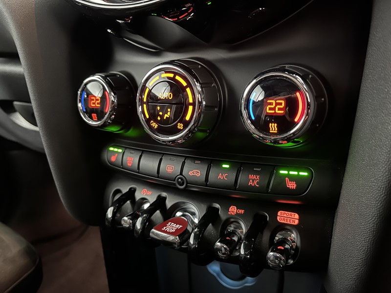 Used MINI Convertible 2022 for sale - 78077679: Photo 31