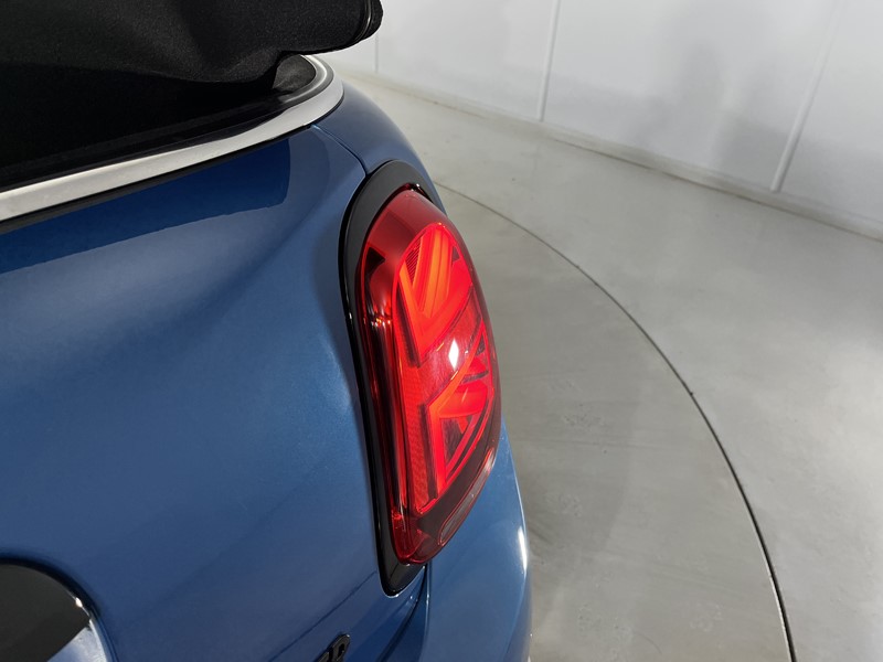 Used MINI Convertible 2022 for sale - 78077679: Photo 41