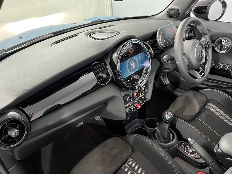 Used MINI Convertible 2022 for sale - 78077679: Photo 7