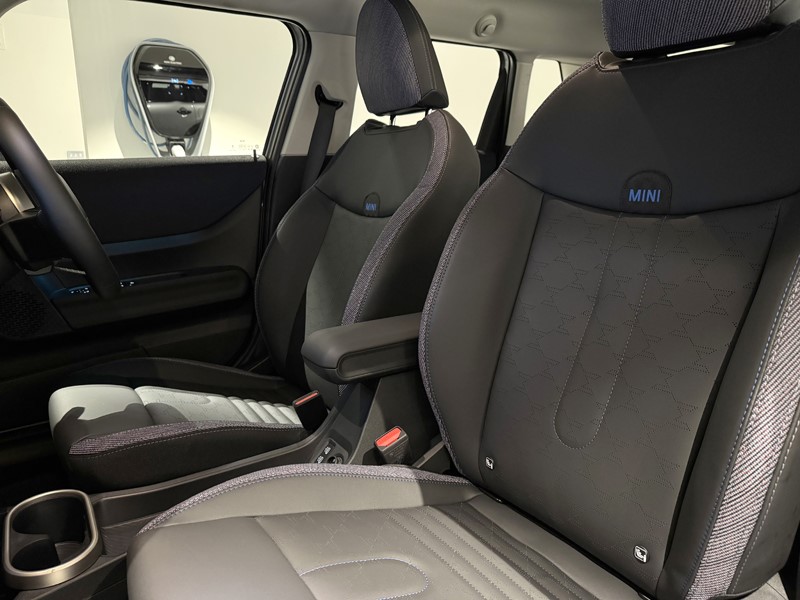 Used MINI Cooper 2025 for sale - 77515954: Photo 11