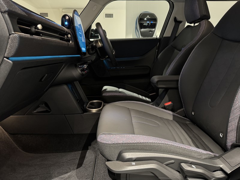 Used MINI Cooper 2025 for sale - 77515954: Photo 32