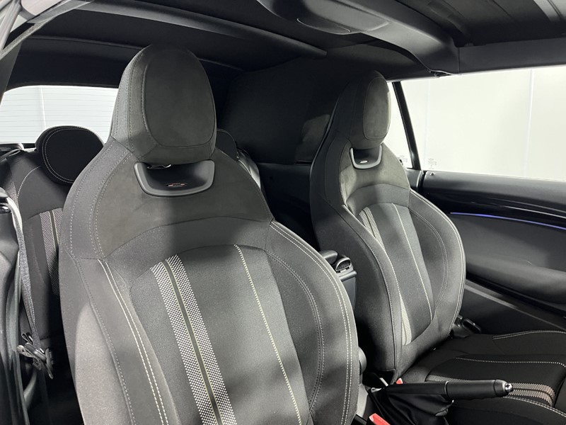 Used MINI Convertible 2024 for sale - 77981202: Photo 11