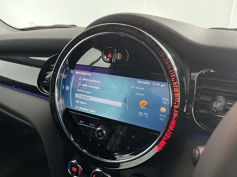 Used MINI Convertible 2024 for sale - 77981202: Photo 27