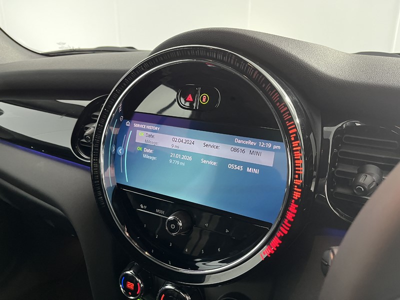 Used MINI Convertible 2024 for sale - 77981202: Photo 29