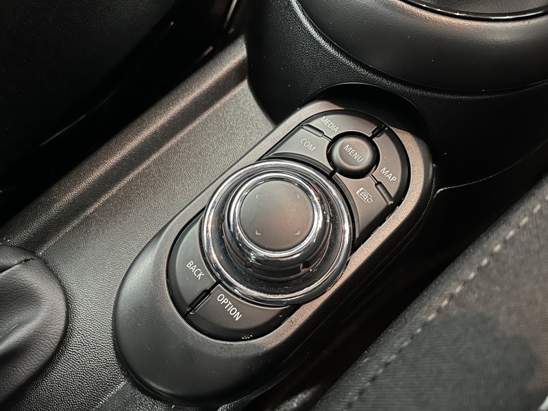 Used MINI Convertible 2024 for sale - 77981202: Photo 32