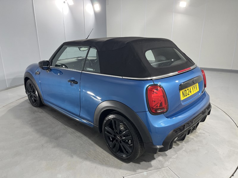 Used MINI Convertible 2024 for sale - 77981202: Photo 36