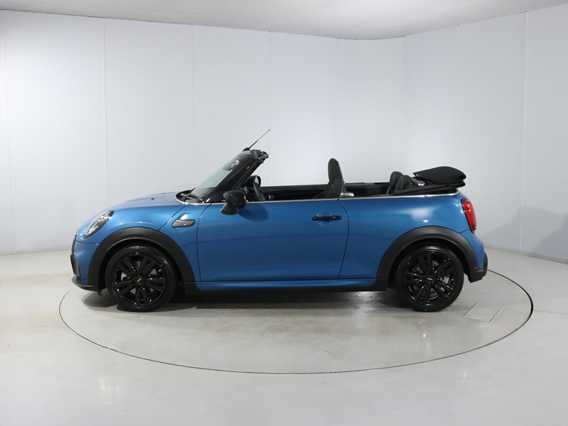 Used MINI Convertible 2024 for sale - 77981202: Photo 45