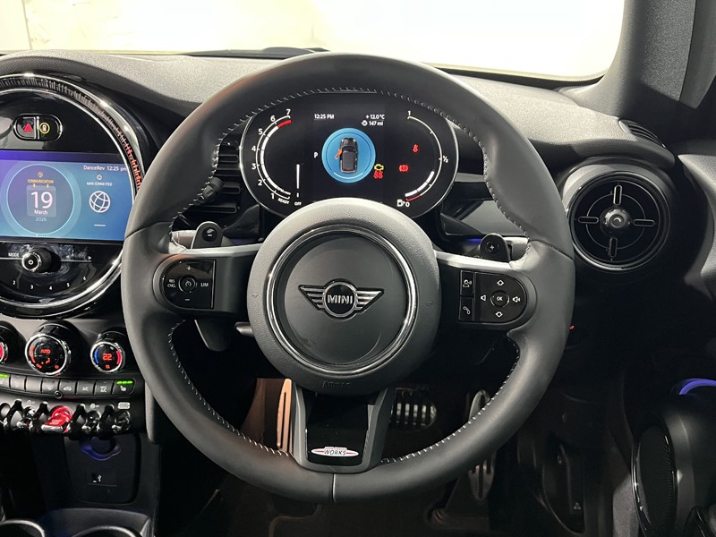 Used MINI Convertible 2024 for sale - 77981202: Photo 5