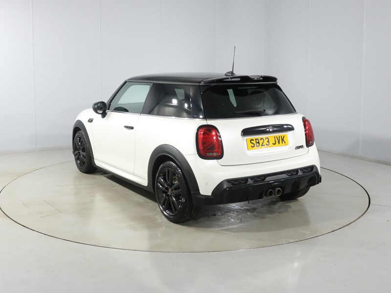 Used MINI Hatch 2023 for sale - 76981757: Photo 2