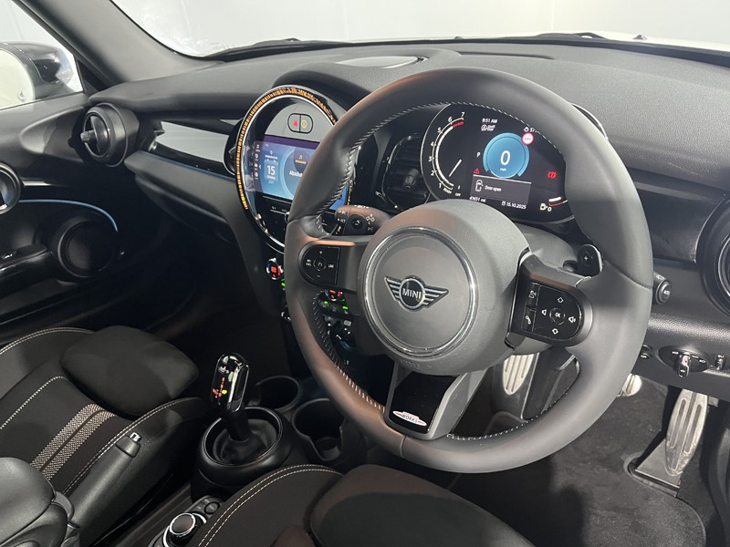 Used MINI Hatch 2023 for sale - 76981757: Photo 6