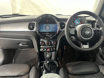 Used MINI Hatch 2021 for sale - 79548343: Photo