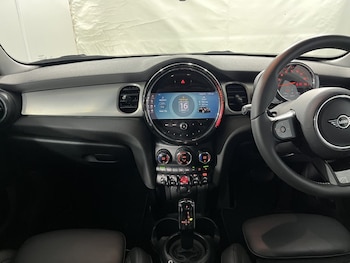 Used MINI Hatch 2022 for sale - 77961839: Photo