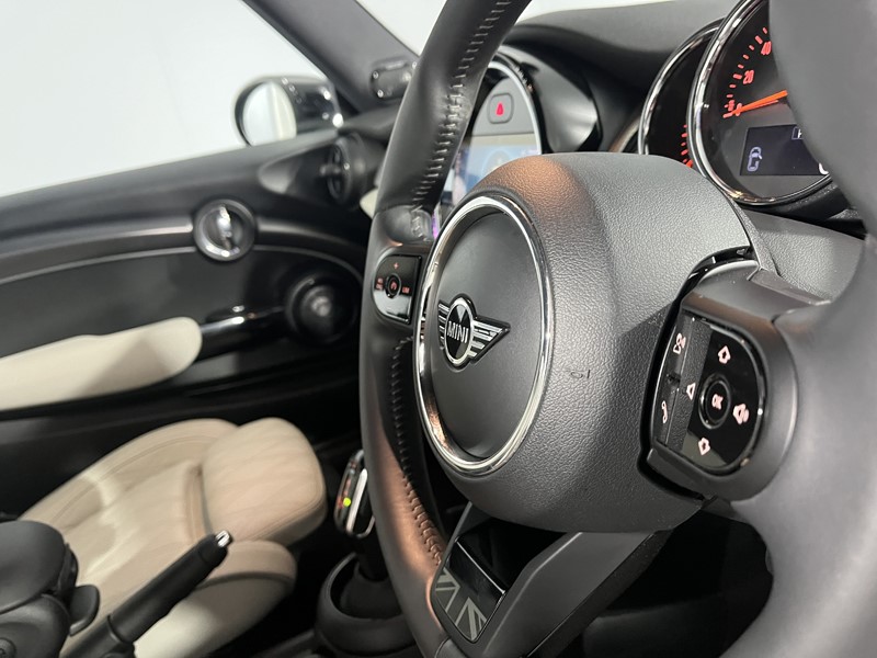 Used MINI Hatch 2022 for sale - 76982385: Photo 24